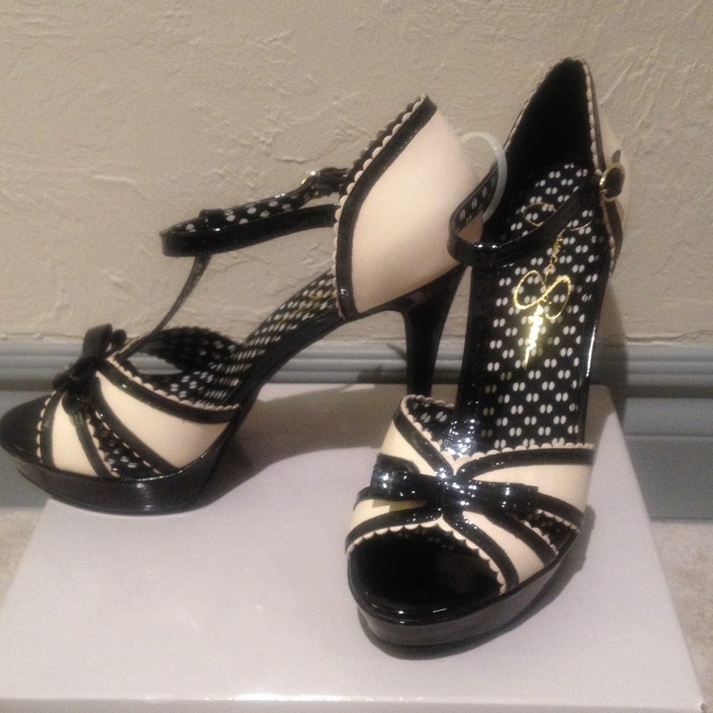 👠 Jessica Simpson "Britt" 👠